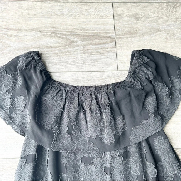 Aritzia Wilfred Mini Dress Floral Applique Off The Shoulders Lace  in Black - Picture 5 of 14